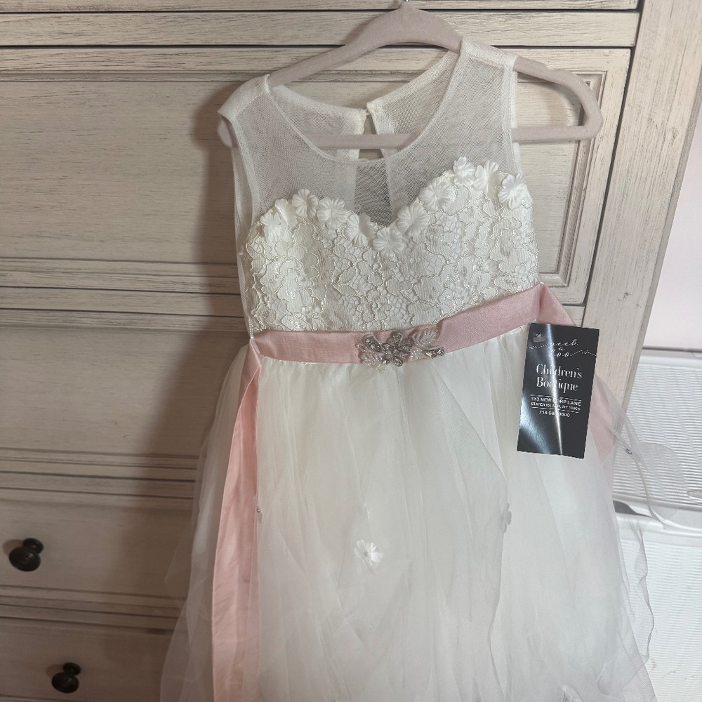 Flower girl / formal gown 3T